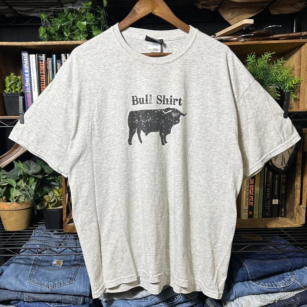 Vintage Y2K “Bull Shirt” Funny Joke Tee Shirt Gray and Black Comedy Humor Men XL
